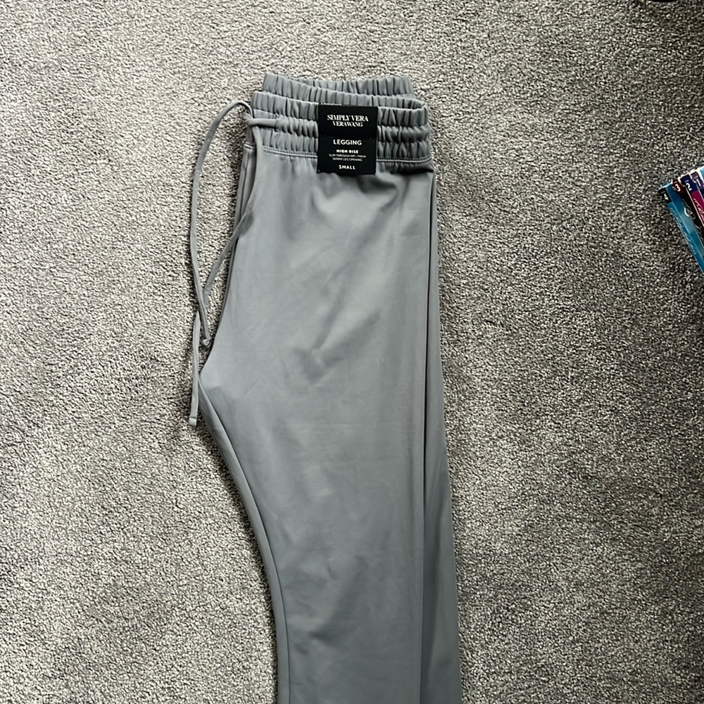 Vera Wang Legging